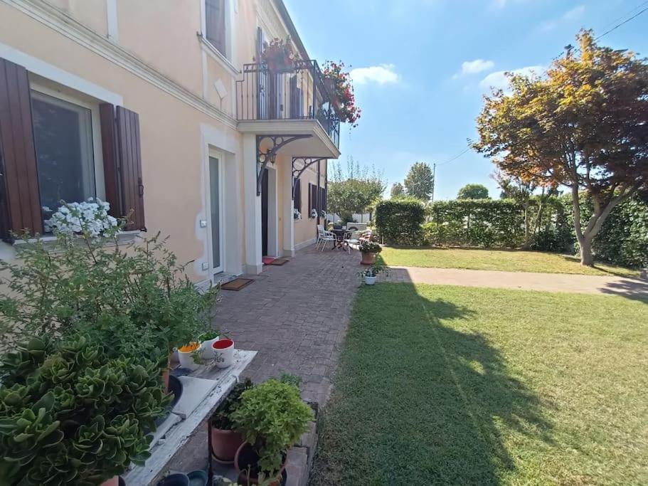 B&B We Care Appartamento Lendinara Екстериор снимка